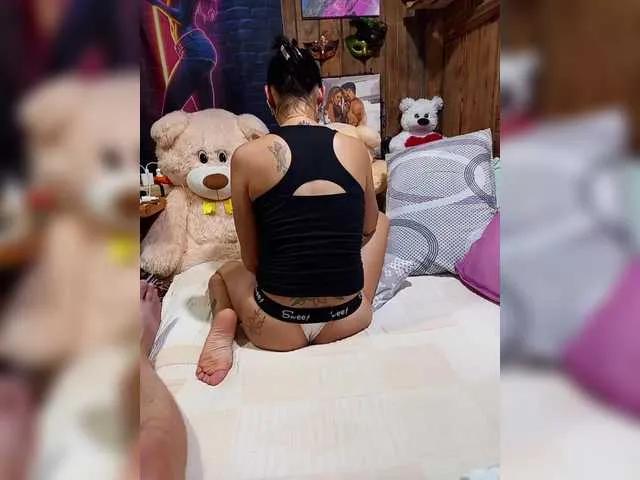 Cottoncandy1-1 on BongaCams 