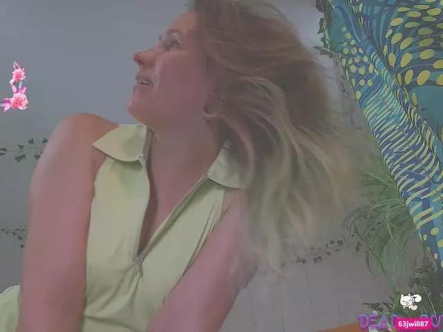 DeadButterfly on BongaCams 