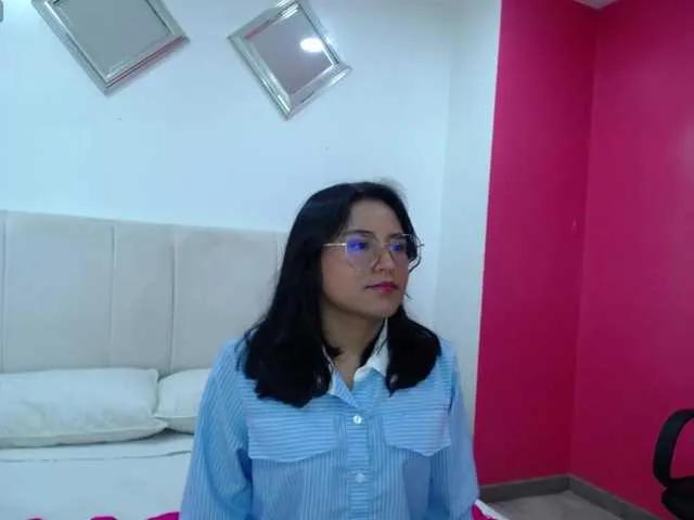 DollyWood- on BongaCams 