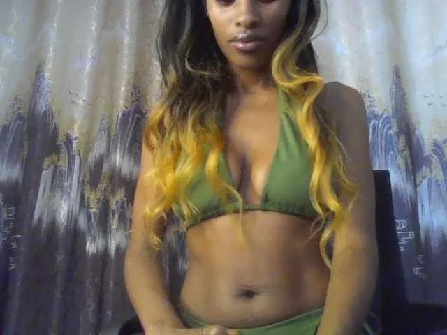 HappyLoverxo on BongaCams 