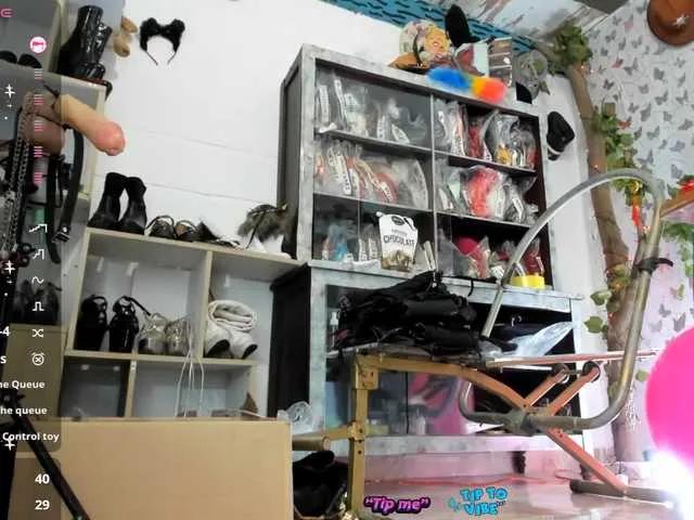 megan-grace — Kisses in the pussy