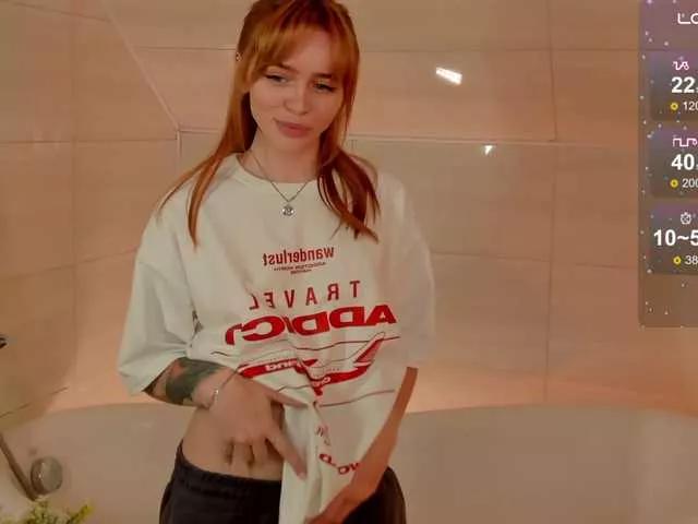 MissRedFox on BongaCams 