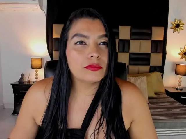 NinaGold — I am turned on by attentive, respectful and generous men. Those who understand that a woman like me deserves the best: beautiful words, intense gestures... and tributes that show how much you like me. If you know how to pamper me, I will know how to...