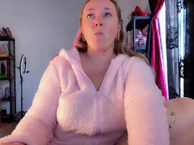 NylonQueen on BongaCams