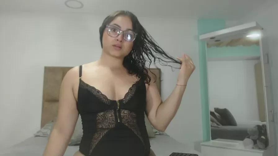 aleejhandra on Cam4 