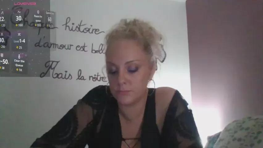 Ameliaxxxx — Freechat on Cam4