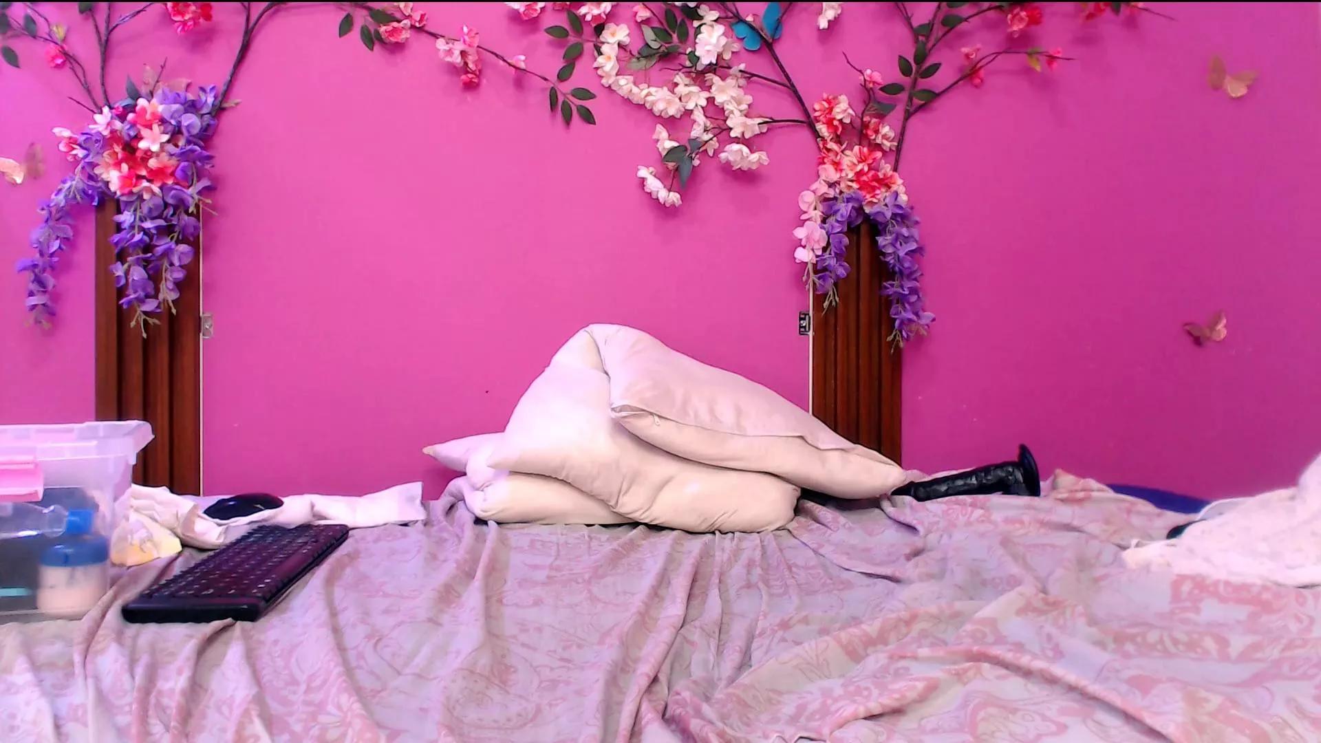 analdeepaleja18 on Cam4 