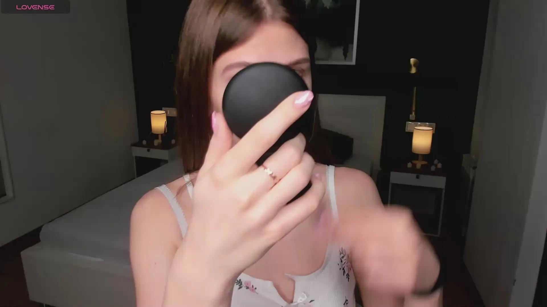 AnnisBride —  #threesome #cosplay #spanking #pornstar #lesbian #bdsm #amateur