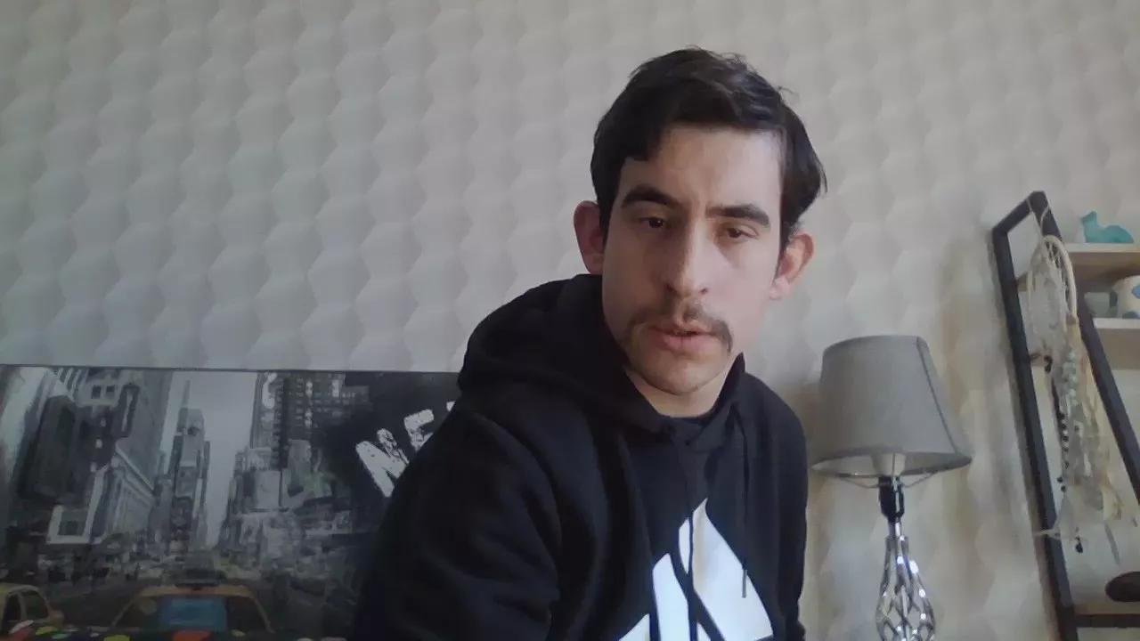 arrucatjonatha2 on Cam4 