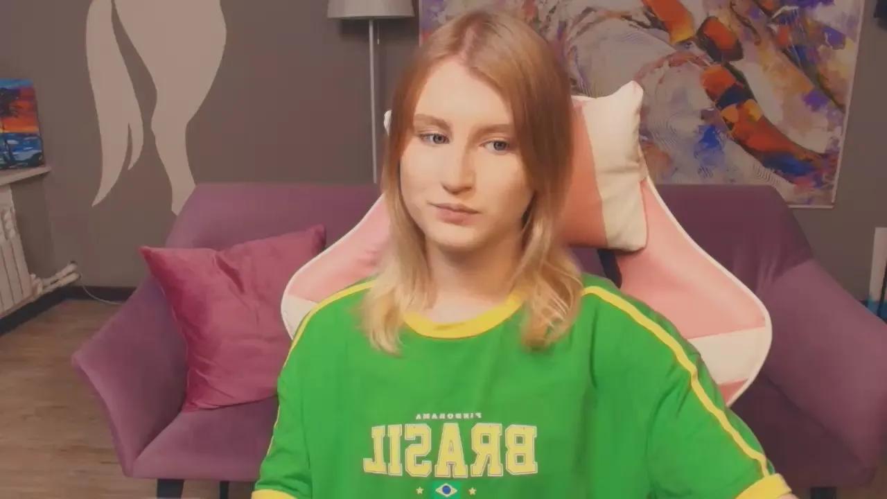 AshleyPedri —  #masturbation #cute #pee #femdom #squirt #C2C #schoolgirl