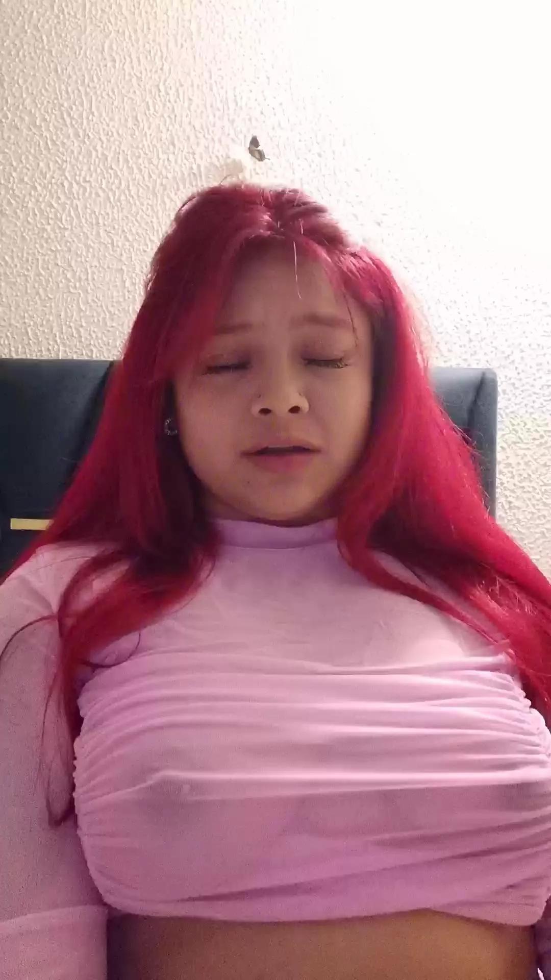 barbiee_doll on Cam4 