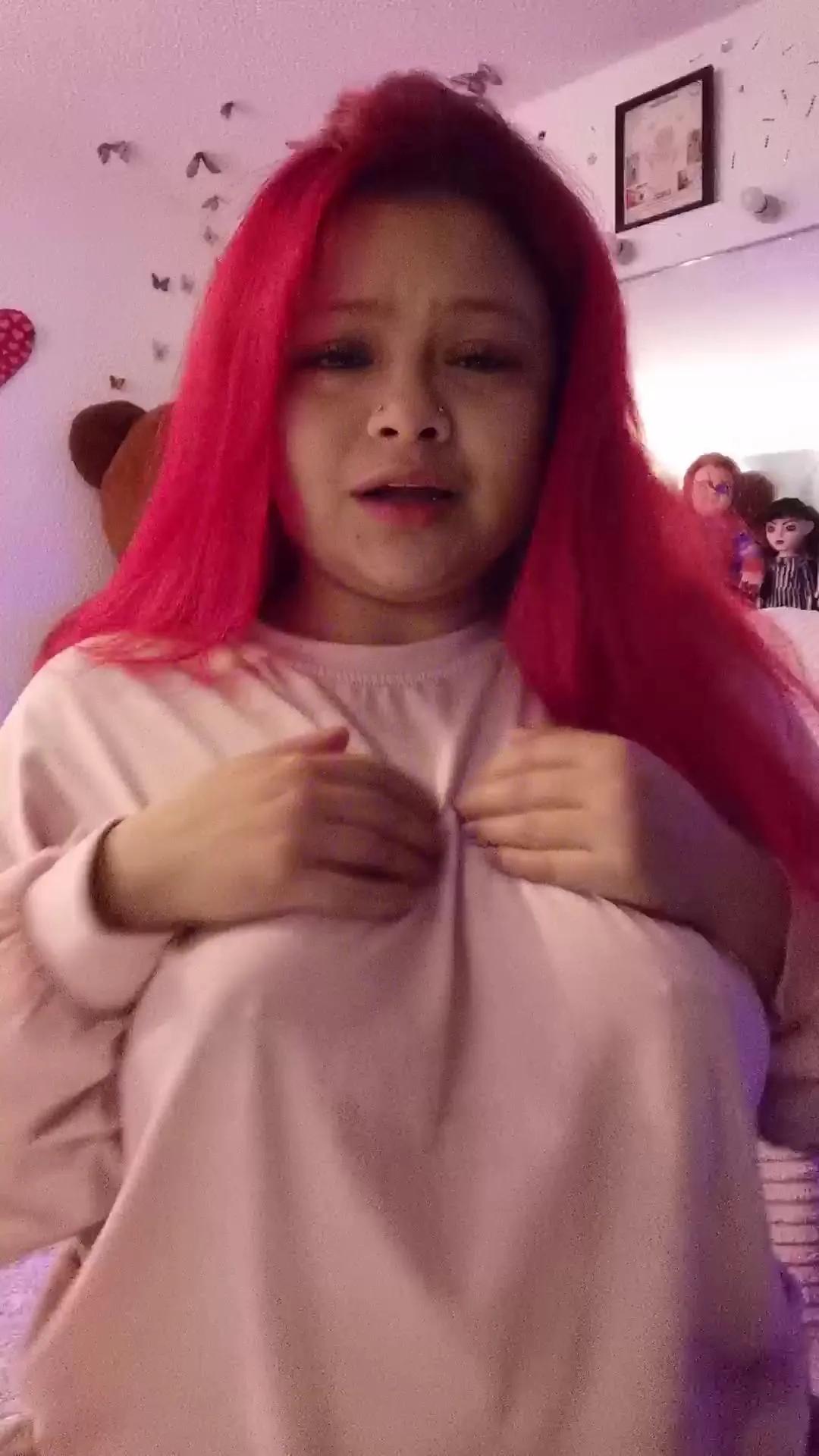 barbiee_doll on Cam4 