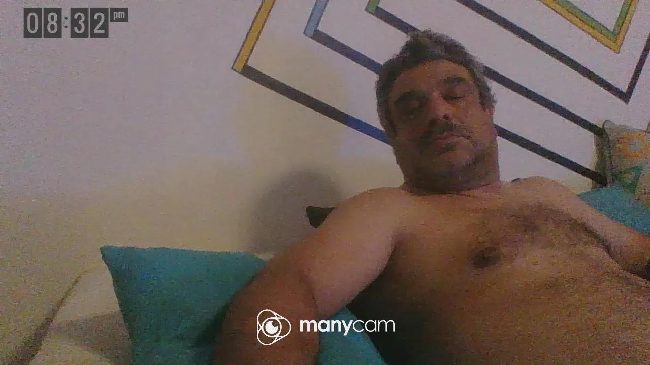 benenzo on Cam4 