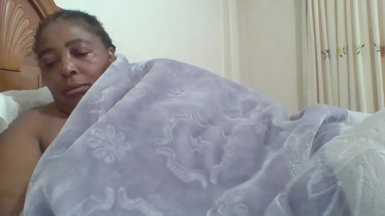 bigpussylipsx53 —  #striptease #pee #pussy #ass #cum #spanking #feet