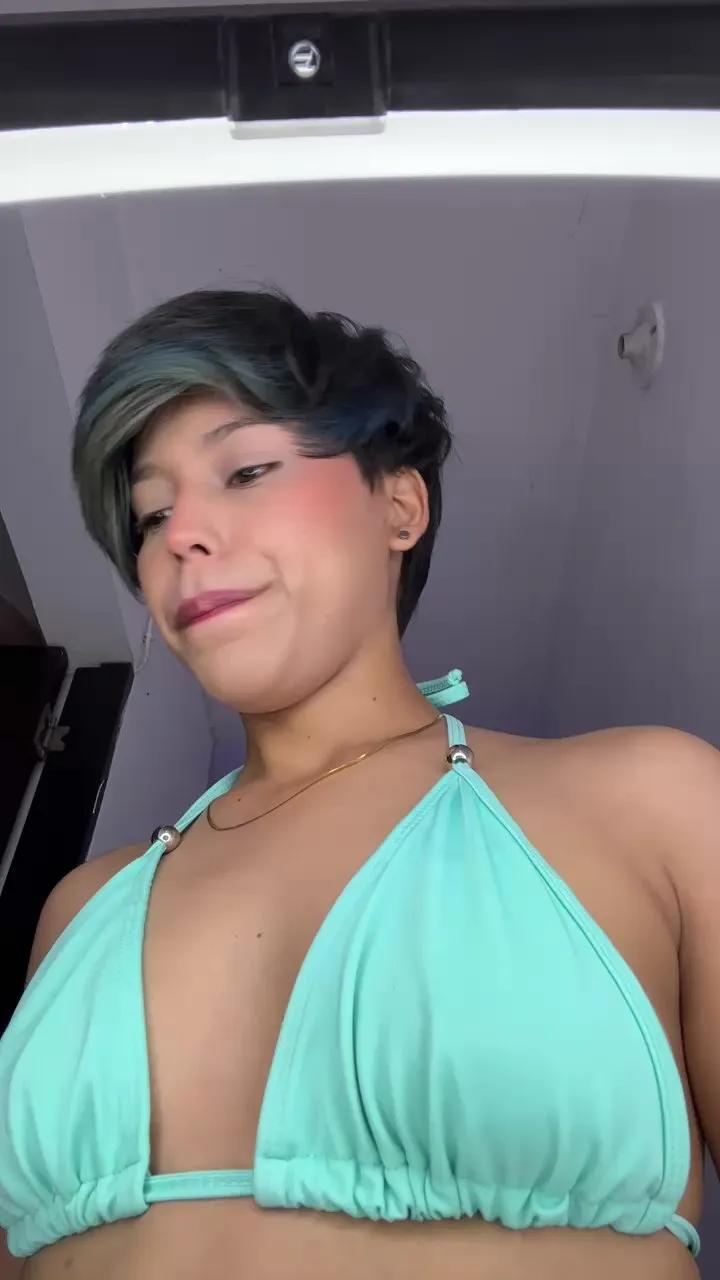 Cute_valerie666 — Freechat on Cam4