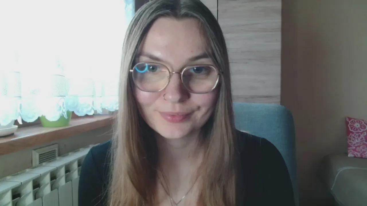 EllyHEARTx —  #armpits #bigass #C2C #femdom #ass #cute #feet