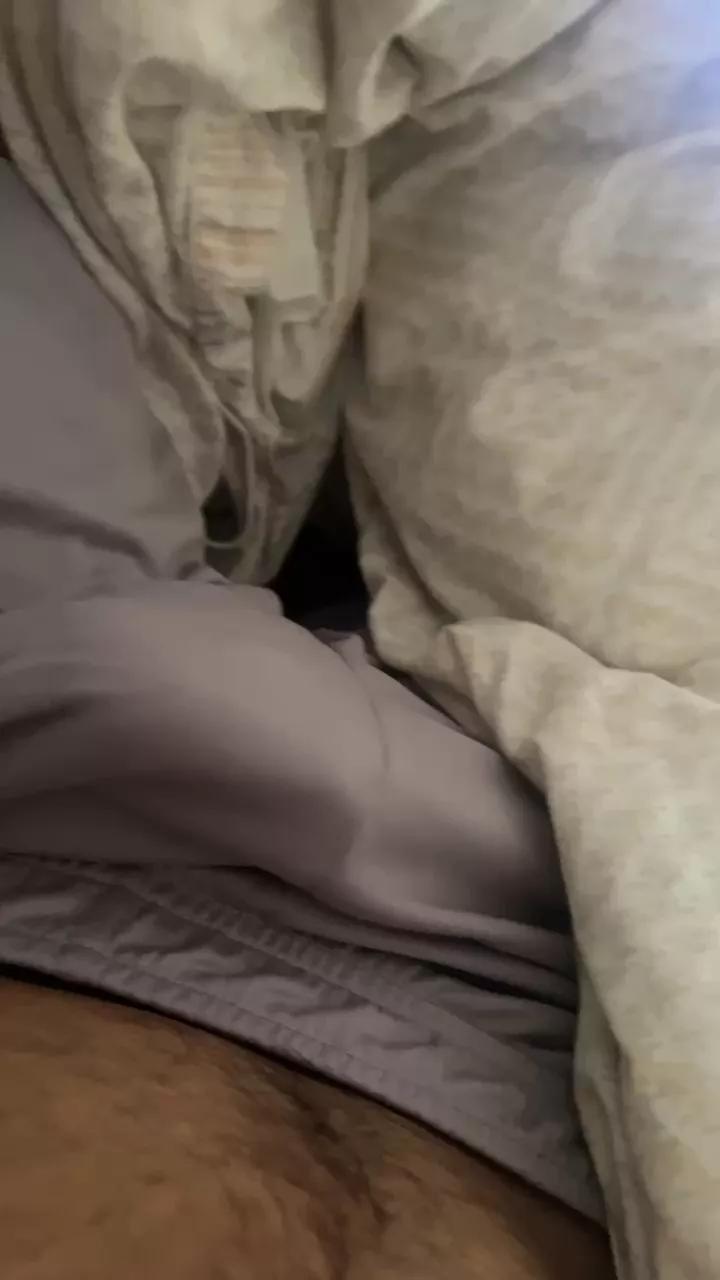 estebitan243 on Cam4 