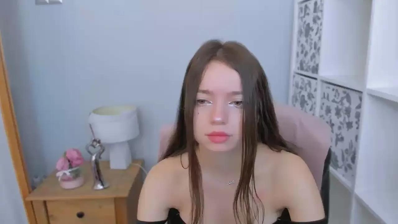 GraceFlirt —  #blowjob #striptease #schoolgirl #bigass #feet #bdsm #femdom