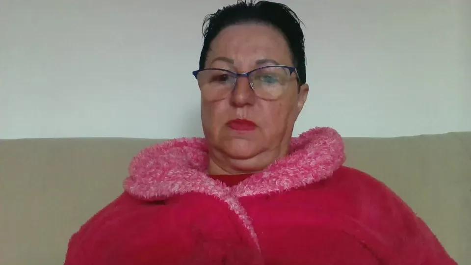 hotangelt — Freechat on Cam4