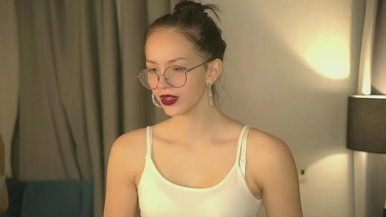 KristieDubbs — Freechat on Cam4