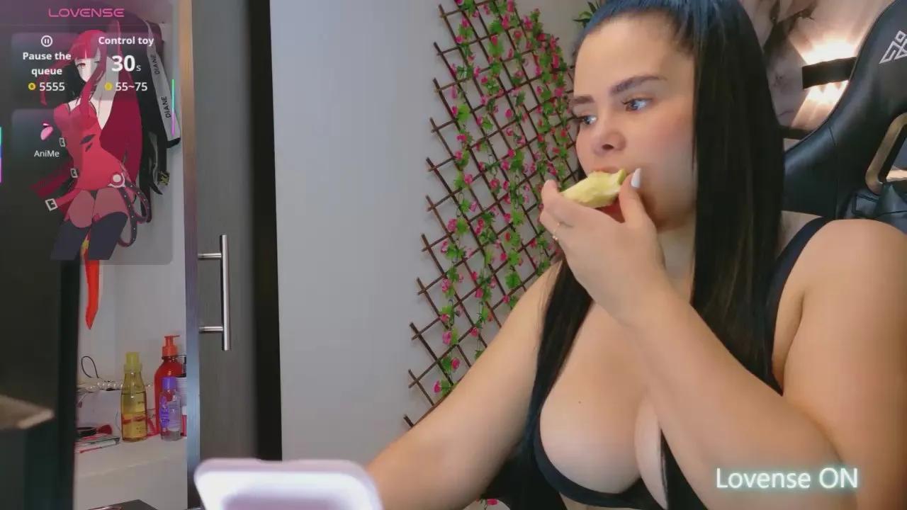 lararoberts_ on Cam4 