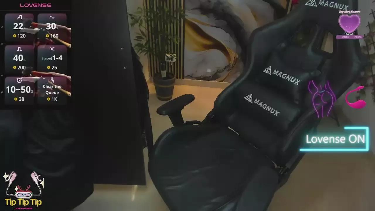 lararoberts_ on Cam4 