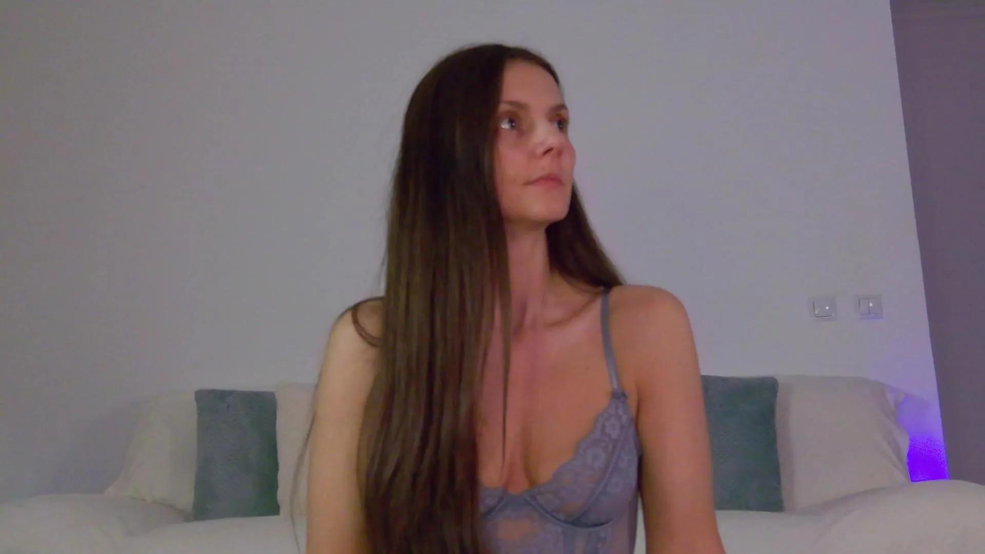 lilyroselynn on Cam4 