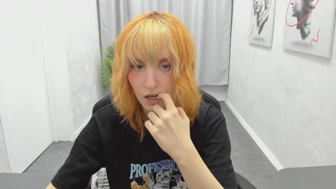 Little_Chips on Cam4 