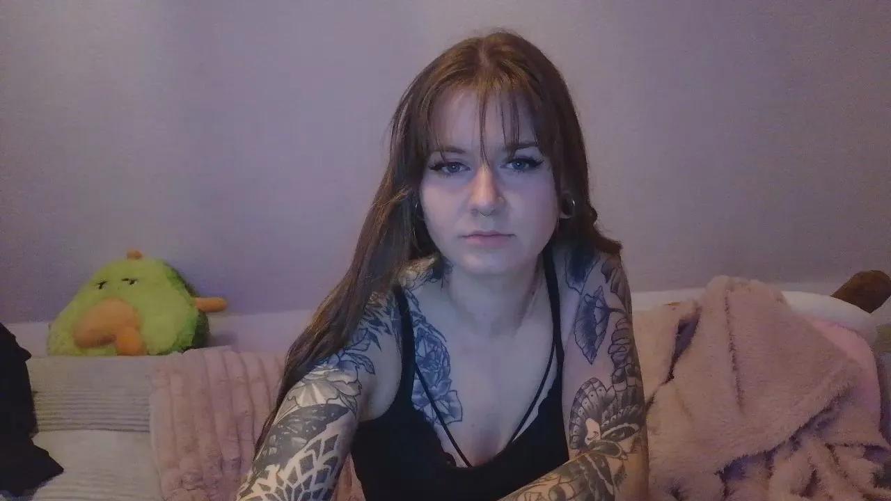 Milfslips —  #ass #feet #pussy #amateur