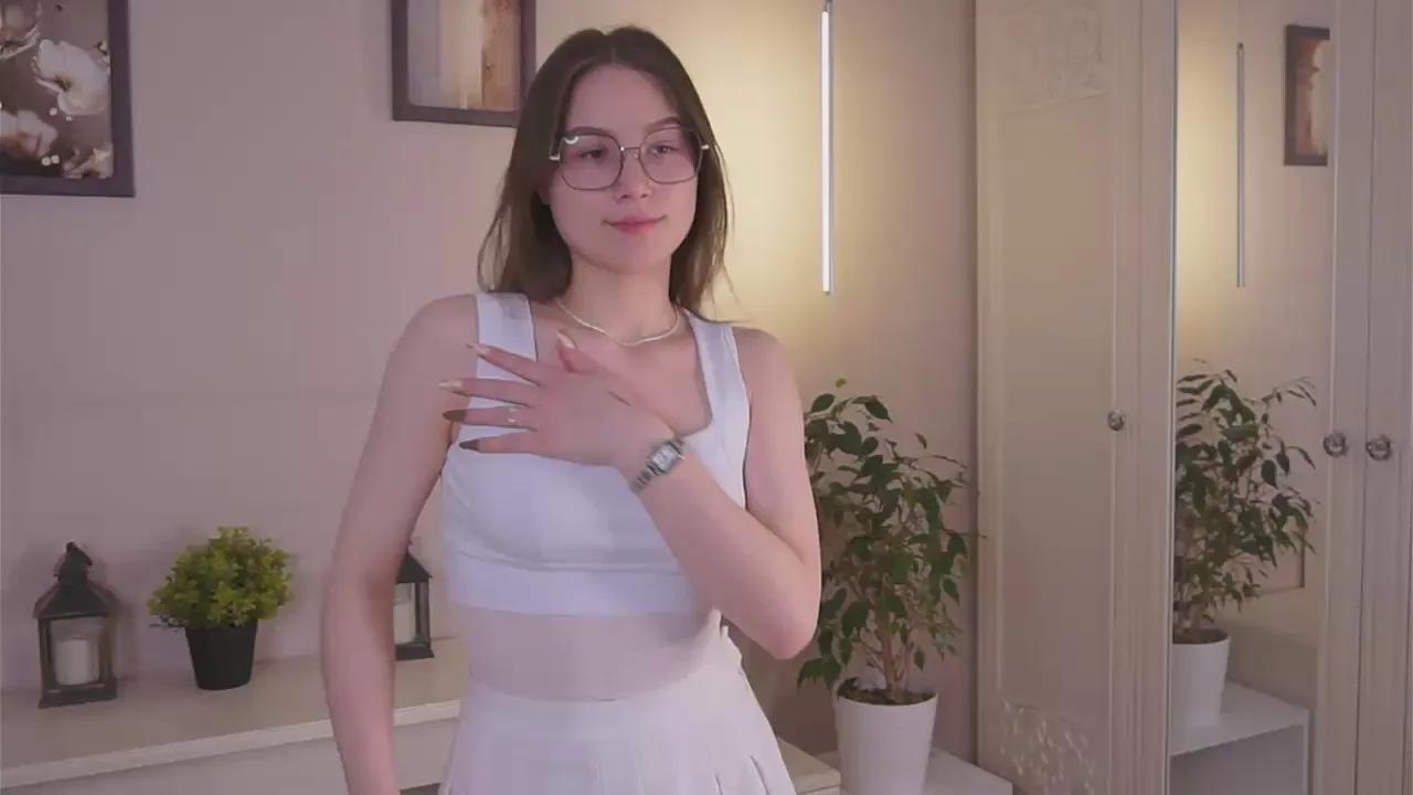 minimeows — Freechat on Cam4