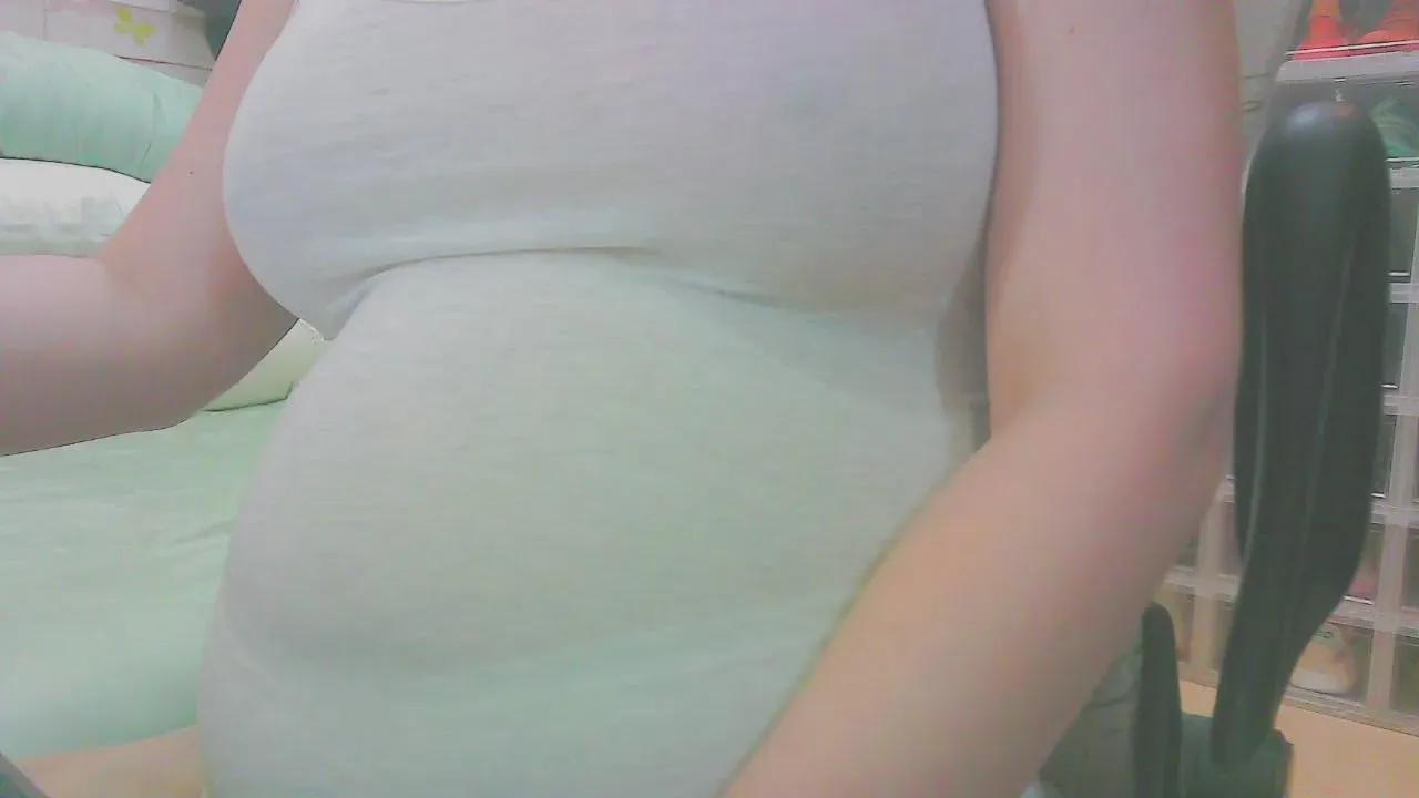 preggy4hire —  #pregnant #bigpussylips #milk #pussy #feet #squirt #masturbation