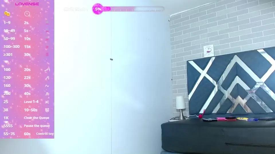 Raven_Doll19 —  #C2C #milk #bigass #striptease #cum #ass #anal