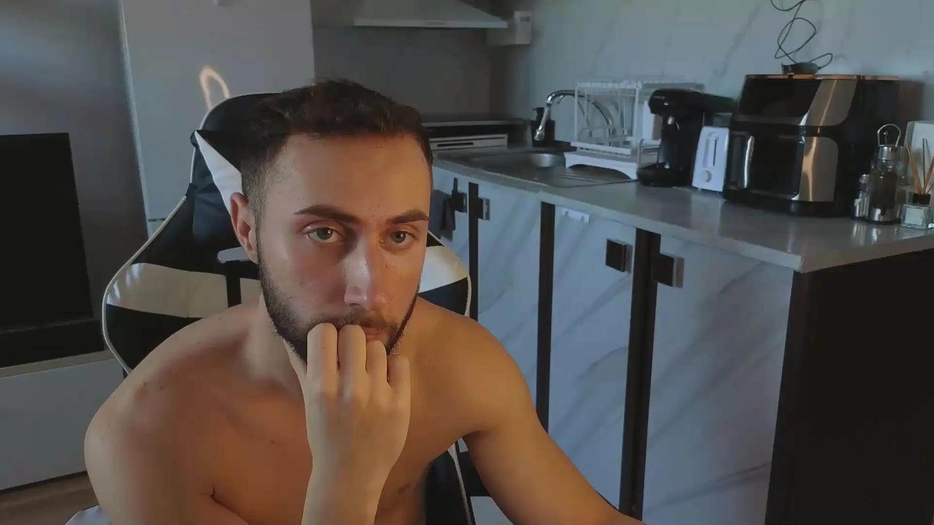 RyanStorm_ —  #masturbation #cum #ass #anal #analtoys #armpits #smoke