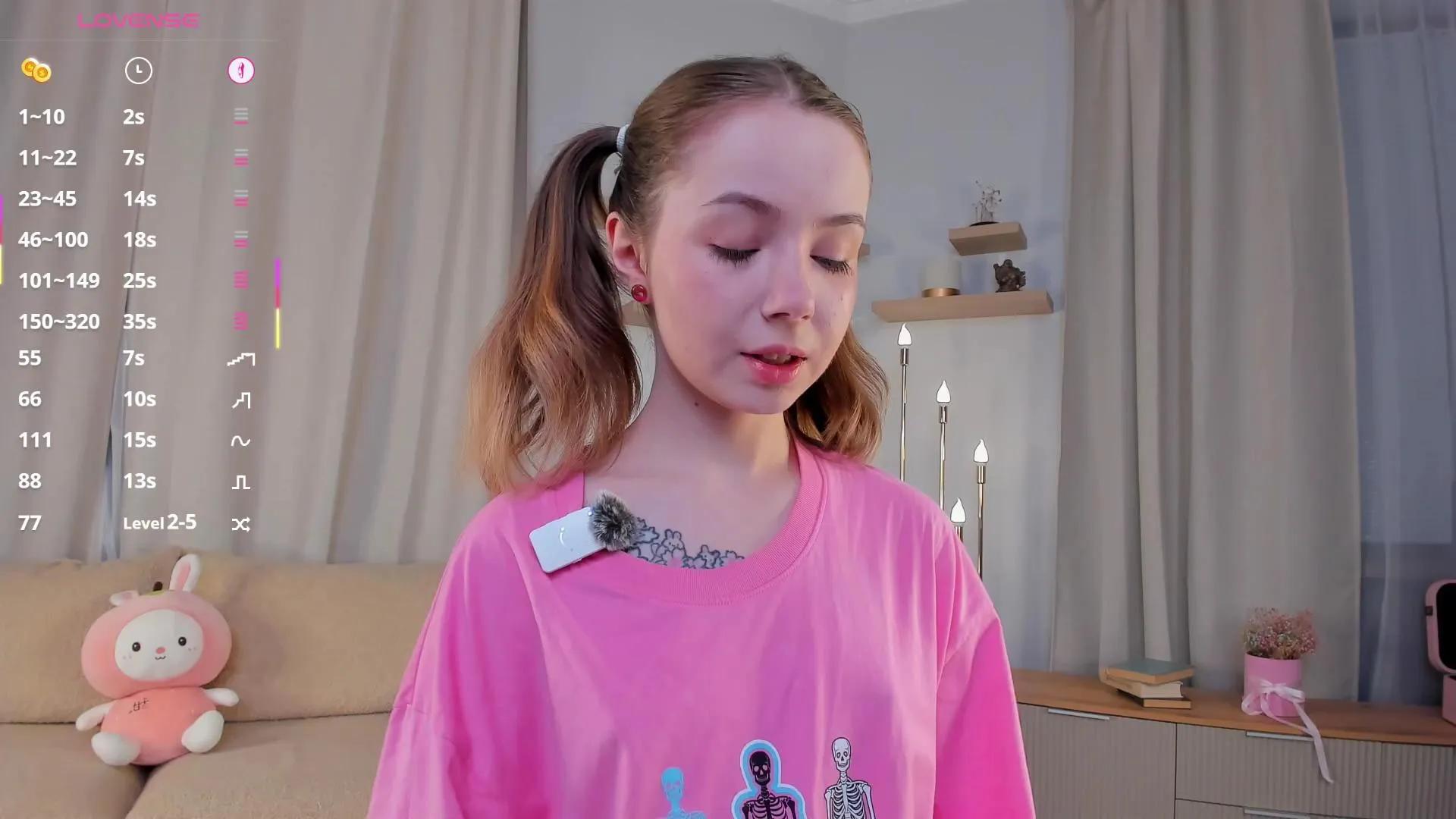 Windy_Swallow —  #feet #cute #striptease #squirt #C2C #bigass #schoolgirl