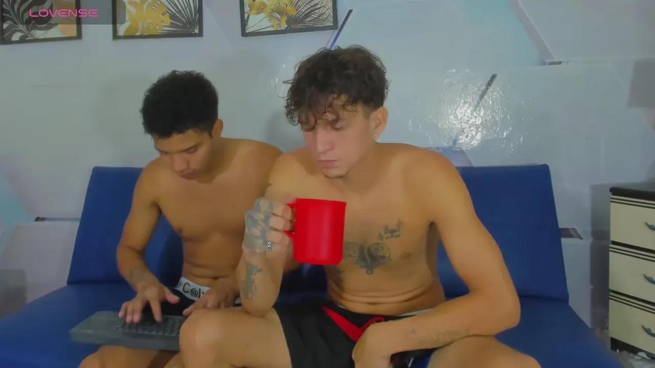 Yonder_guyxxx —  #masturbation #bigass #analtoys #AssToMouth #anal #threesome #ass