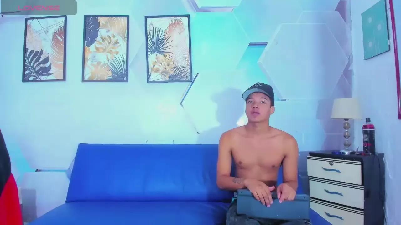 Yonder_guyxxx —  #masturbation #bigass #analtoys #AssToMouth #anal #threesome #ass