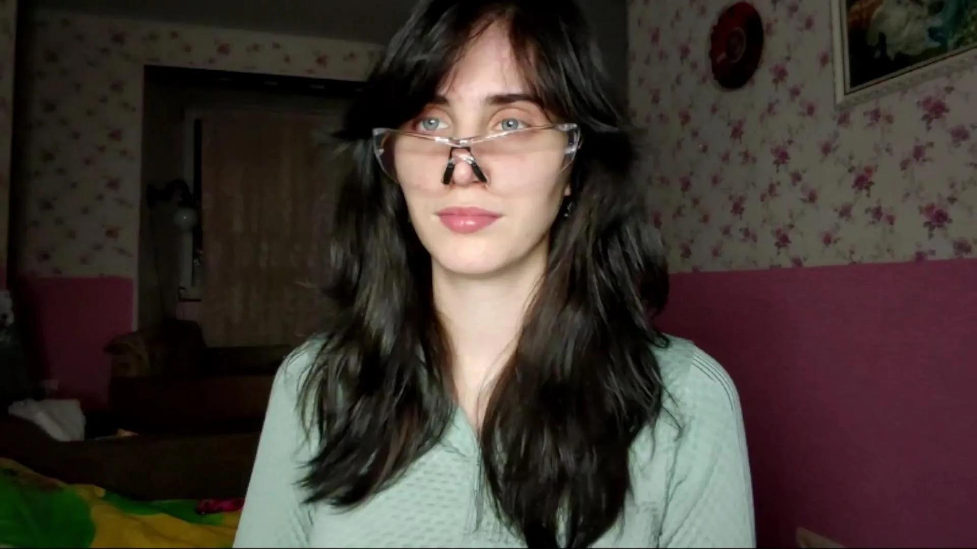 YoulandaGhamdi —  #threesome #cosplay #cute #blowjob #pussy #ass #gamer