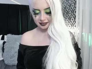 adeelinee on CamSoda 