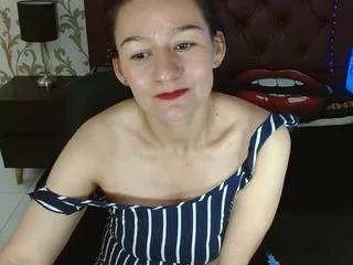 allysonmilf69 on CamSoda 