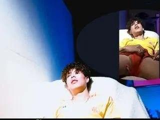 anaisvelvet2025 on CamSoda 