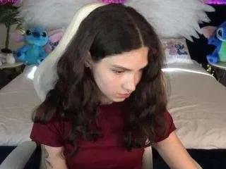 babyflowers on CamSoda 