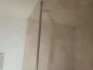 bamhangslow — Fill it up watch me bust in public [Fill The Tank Show]