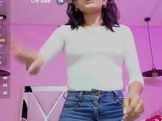 bella-thix on CamSoda 