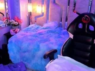 bellyrouse on CamSoda 