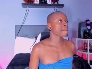 coco-kiiss on CamSoda 