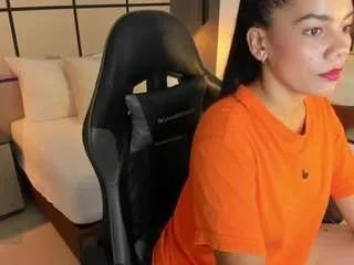 dana-daree on CamSoda 