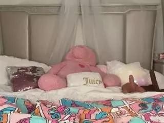 dommelovely on CamSoda 