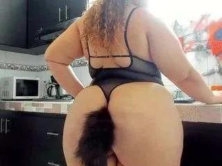 emma-evaa on CamSoda 