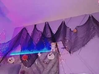 emmajohnss on CamSoda 