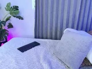 hanna-1sweet on CamSoda 